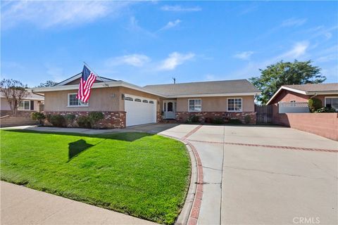 2060 10th La Verne CA 91750