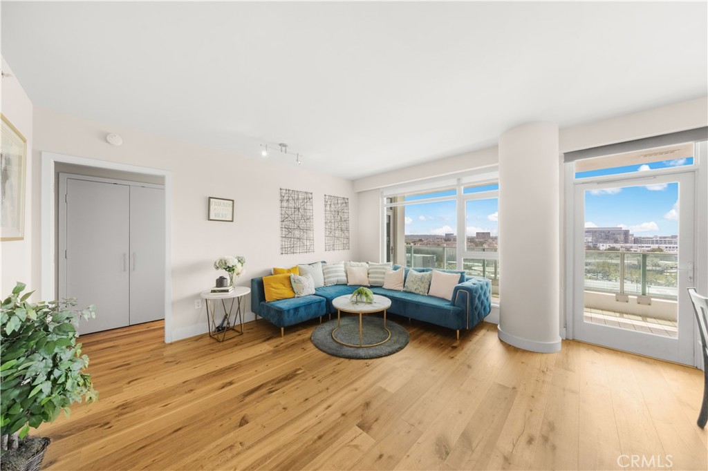 3131 Michelson Dr 1206