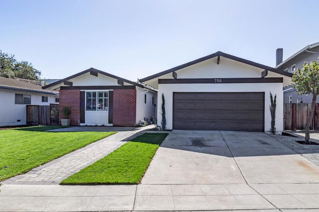 750 Almeria Drive