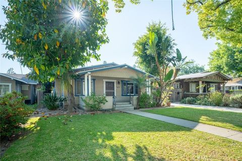 Photo of 45 N Meridith Ave, Pasadena, CA 91106 (MLS # WS26090425)