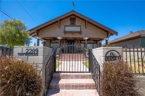 Photo of 2289 W 29th Place, Los Angeles, CA 90018 (MLS # SB25153246)