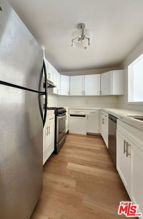 Tiny photo for 832 3rd Street #301, Santa Monica, CA 90403 (MLS # 26841043)
