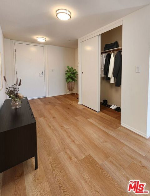 Tiny photo for 832 3rd Street #301, Santa Monica, CA 90403 (MLS # 26841043)