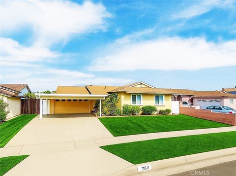 Photo of 751 W 209th St, Torrance, CA 90502 (MLS # TR26017213)