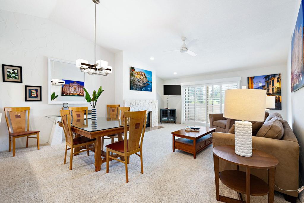 189 Desert Falls Circle