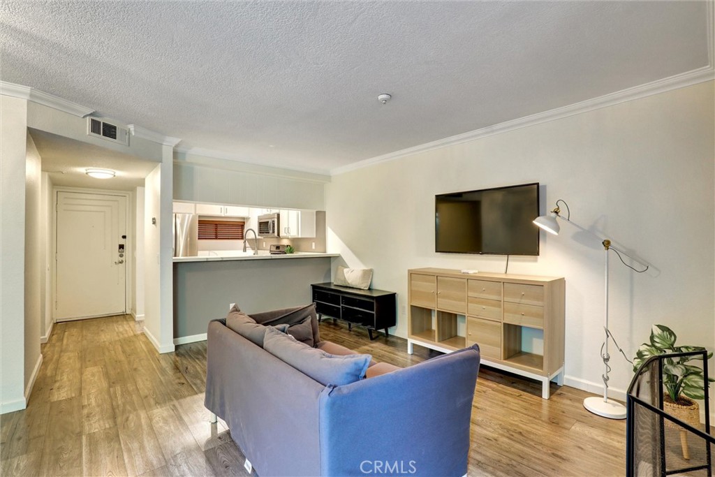550 Orange Ave 212
