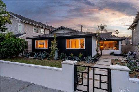 Photo of 1735 Main ST, Huntington Beach, CA 92648 (MLS # OC26232545)