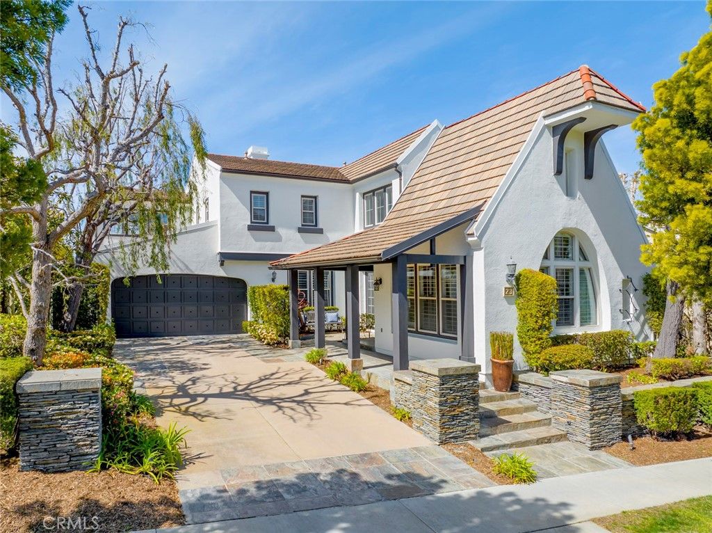 Photo of 23 Lemans, Newport Coast, CA 92657 (MLS # OC25231852)