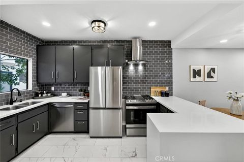 Photo of 2500 Abbot Kinney Boulevard #9, Venice, CA 90291 (MLS # SW26060593)