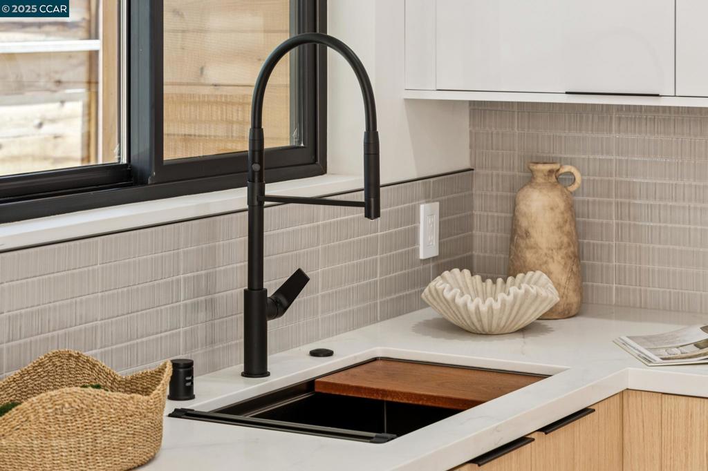 EMERYVILLE - Residential