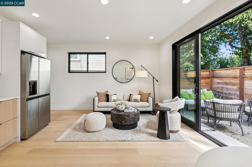 EMERYVILLE - Residential