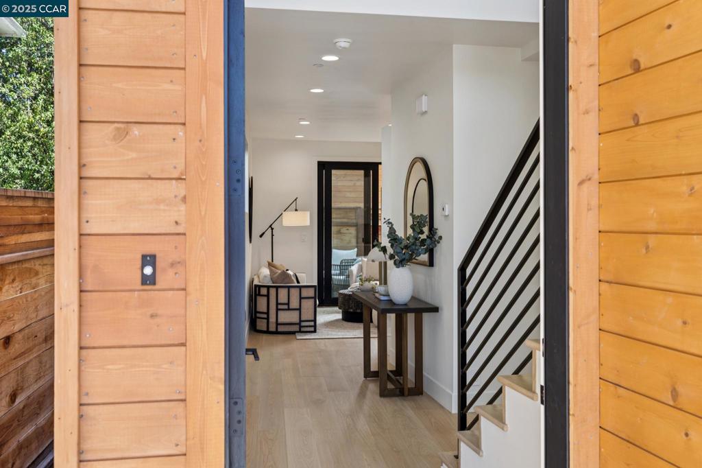 EMERYVILLE - Residential