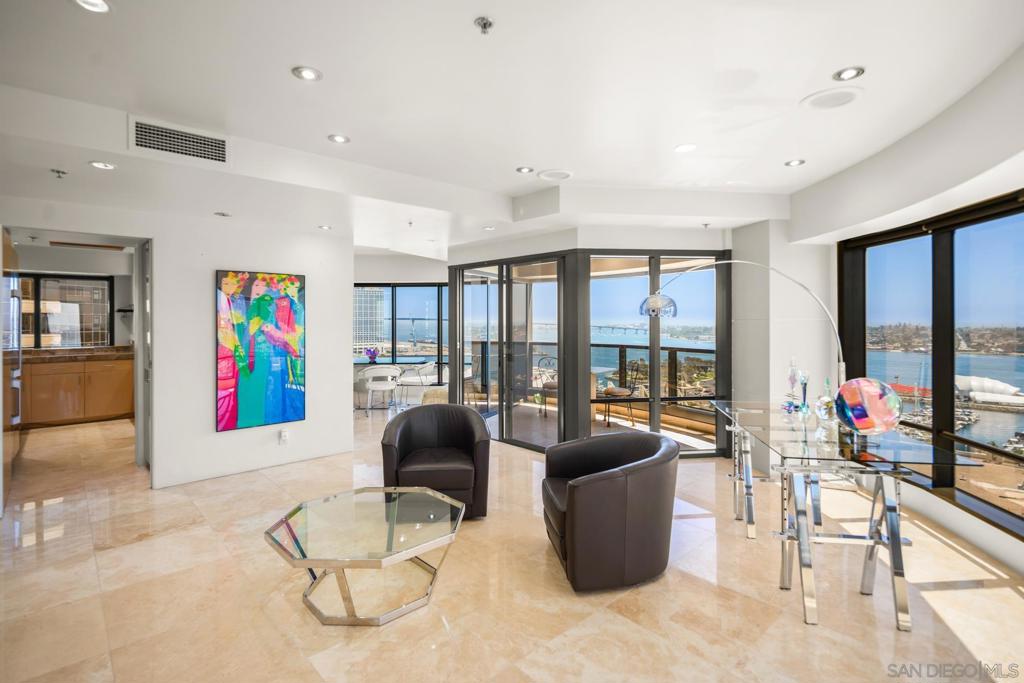 100 Harbor Dr 2205