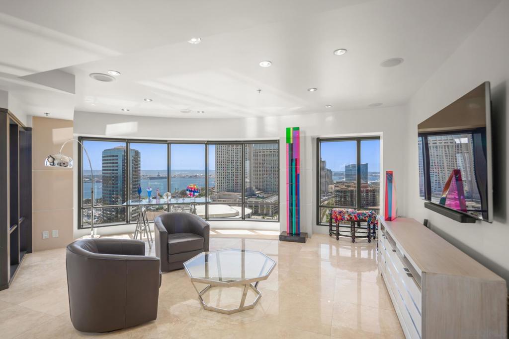 100 Harbor Dr 2205