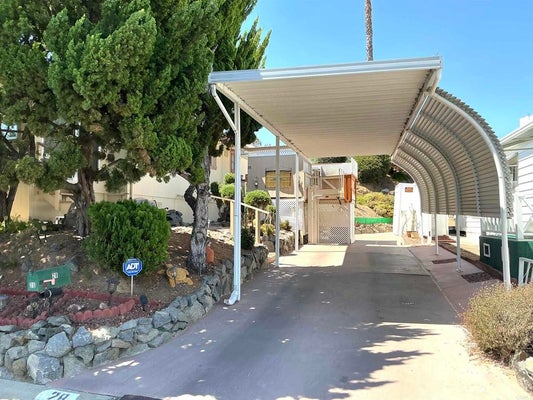 955 HOWARD AVE SPC 28, ESCONDIDO, CA 92029 - Image bbaa08d9f99a5dbaafec0c2d5d937d5d/14331589
