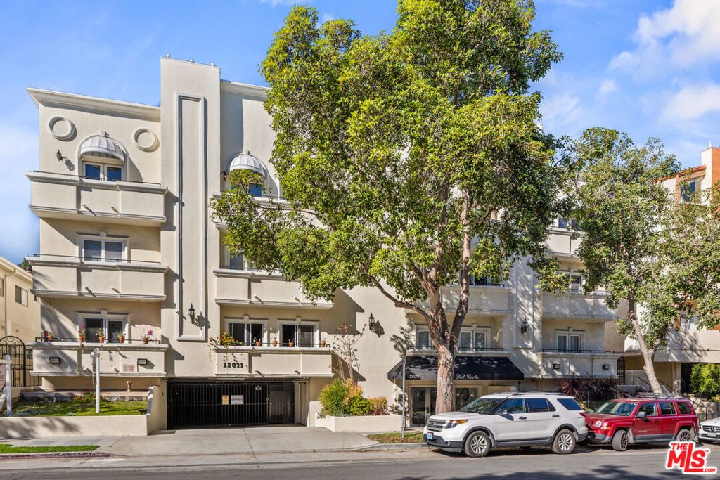 Photo of 12011 Goshen Avenue #103, Los Angeles, CA 90049 (MLS # 26637821)