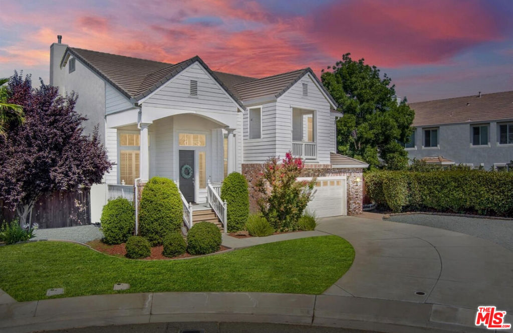 Welcome to this spacious 4-bedroom, 4-bathroom home nestled in a quiet cul-de-sac within the highly sought-after Lincoln Crossing community. Offering the perfect blend of comfort, style, and convenience, this beautifully maintained residence features an open-concept layout with abundant natural light, high ceilings, and a versatile floor plan ideal for both entertaining and everyday living. Located just minutes from shopping, dining, schools, and freeway access, this home offers a prime location with everything you need close by. Don't miss your opportunity to own a home in one of Lincoln's most desirable neighborhoods!