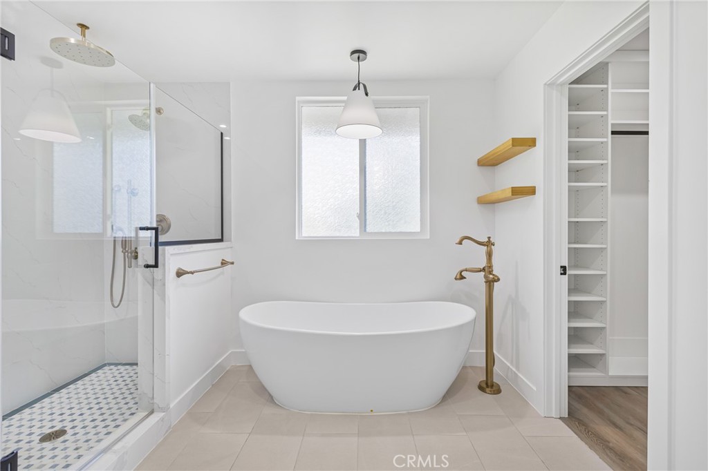 Country (CTRY) - Residential