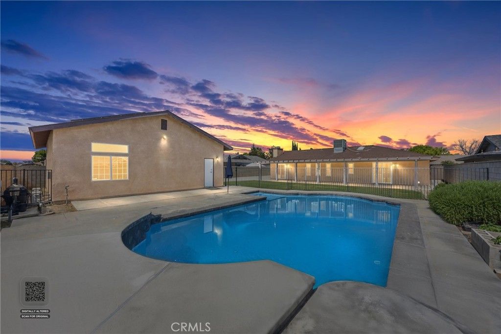 Photo of 10219 Planebrook Ave, Bakersfield, CA 93312 (MLS # SR26057301)