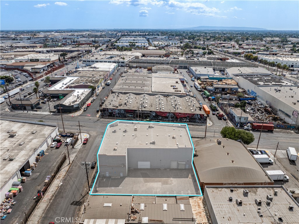 Ideal for manufacturing, R&D, cannabis, studio production, creative, tech., and more. Seller has design plans for the high production level of distribution, manufacturing and cultivation of marijuana. Said design plans will be shared with Buyer upon an accepted offer. Request offering memorandum from Broker.