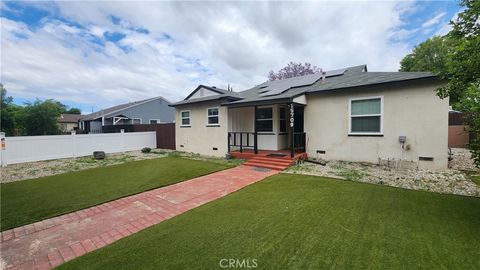 Photo of 15709 Devonshire ST, Granada Hills, CA 91344 (MLS # SR26099175)