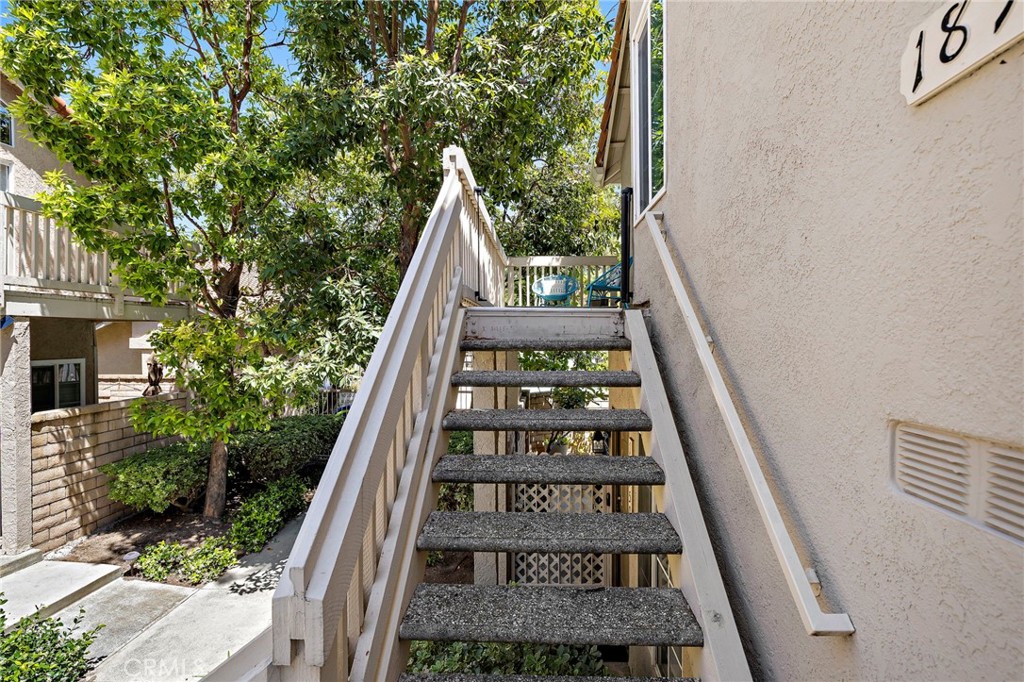 18952 Canyon View