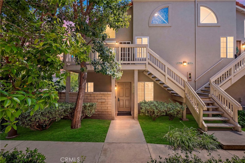 18952 Canyon View