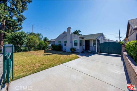 Photo of 1021 N Frederic Street, Burbank, CA 91505 (MLS # 26659137)