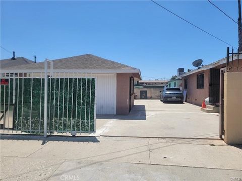 Photo of 10202 Doty Avenue, Inglewood, CA 90303 (MLS # SB26064892)