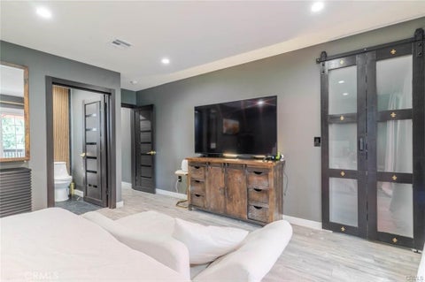 Tiny photo for 10254 Floralita Avenue Ave, Sunland, CA 91040 (MLS # SR26156542)