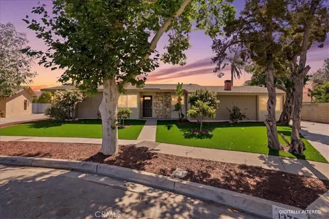 1375 N Chestnut Ave, Rialto, CA 92376 - MLS#: OC26109683