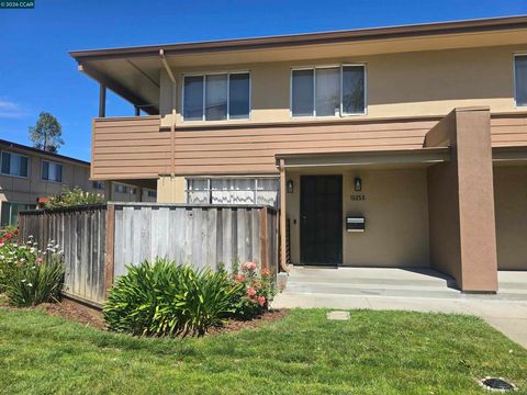 Photo of 1525 Day Ave Ave #E, San Mateo, CA 94403 (MLS # 41131309)