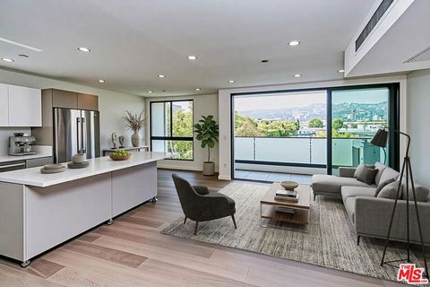 Photo of 328 N Maple Drive #201, Beverly Hills, CA 90210 (MLS # 26673419)