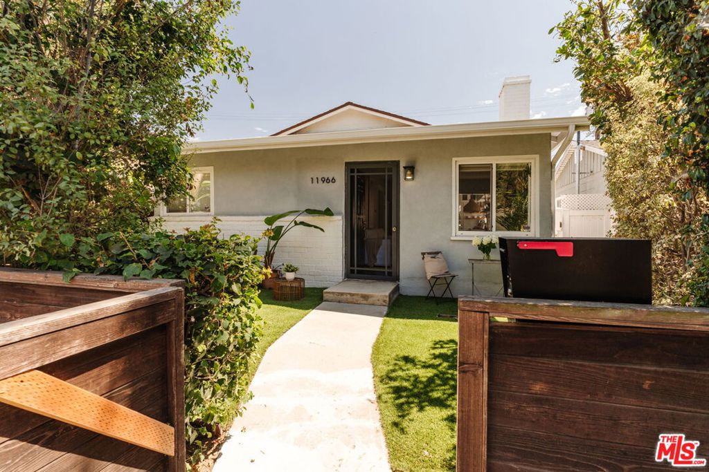 11966 Culver Drive, Los Angeles CA 90230