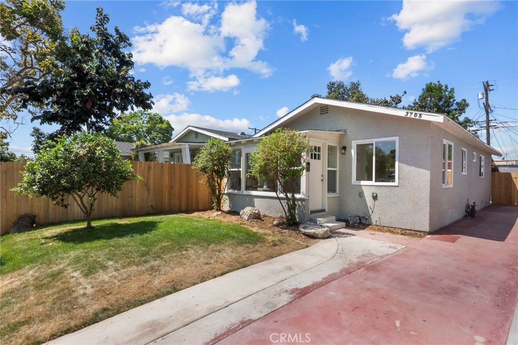 3705 S St Andrews Pl, Los Angeles CA 90018