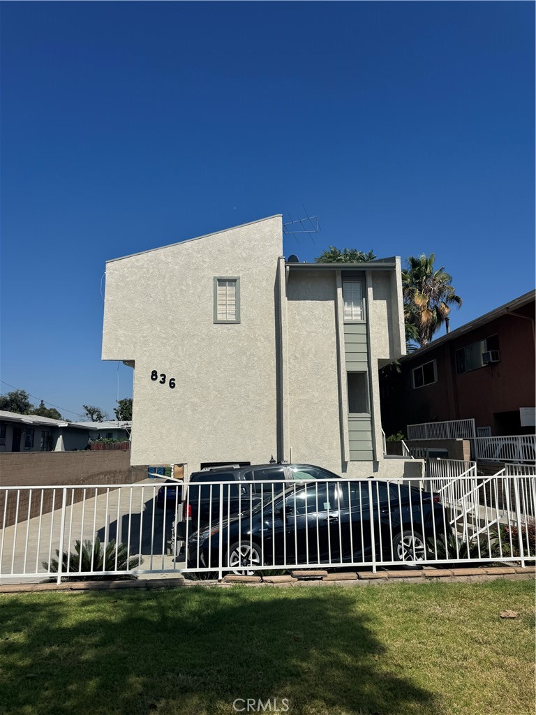This Specious 6 units condo-style like apartment located in a great Alhambra neighborhood nearby Park, Golf course, Restaurants............ All units have 2 bedroom, 1.5 bath! The unit B features recently updated new kitchen new cabinetry with quartz countertops & New stove range, new rang hood. new dish washer, porcelain tile flooring in the kitchen and update new bathrooms, all units have direct access to detached 2 car garage and central heating and A/C & laundry room. Rent includes water & trash. Steady & long term tenants. New exterior panting. Property minutes away from the 10 freeways..........Perfect investment opportunity for owner user, investor or developer, Rent increase potential.