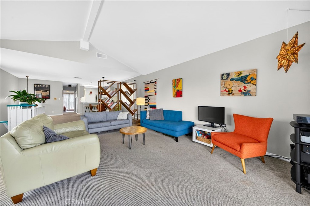 3145 S Kerckhoff