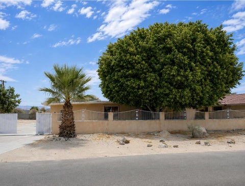 Photo of 31608 Sierra Del Sol, Thousand Palms, CA 92276 (MLS # 219151284DA)