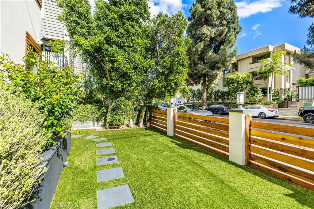 11645 Woodbridge Street