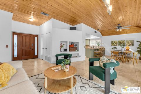 Photo of 1425 E Luna Way, Palm Springs, CA 92262 (MLS # 25589269PS)