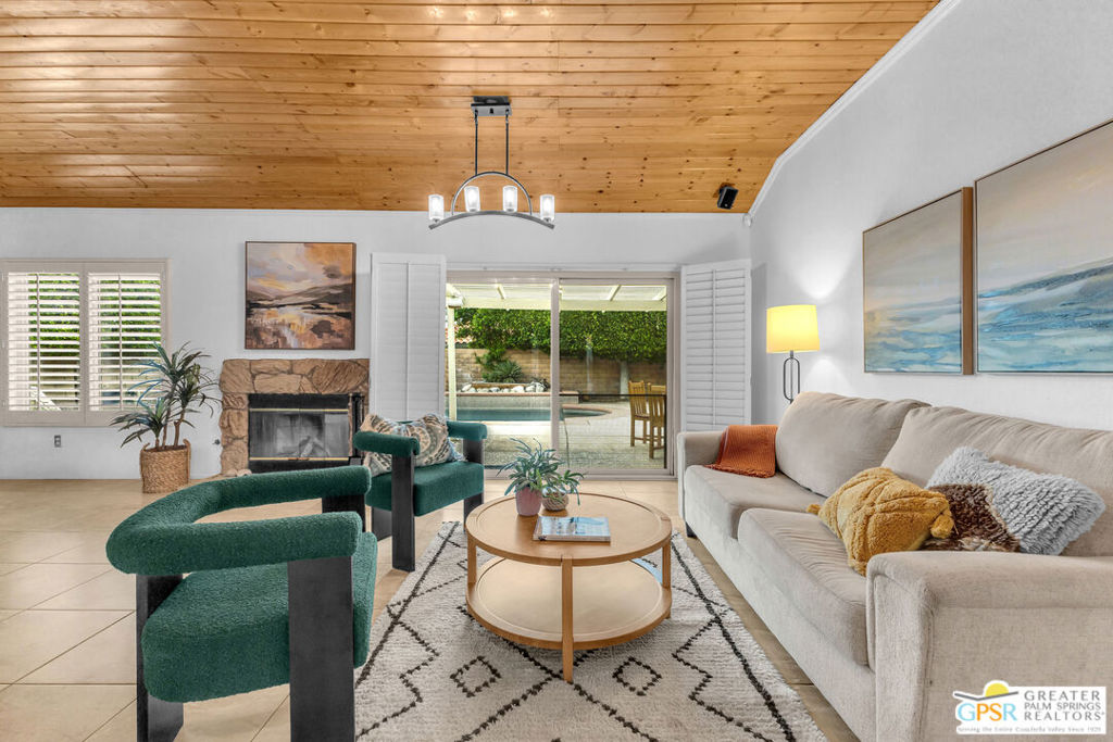 Quail Point - Residential
