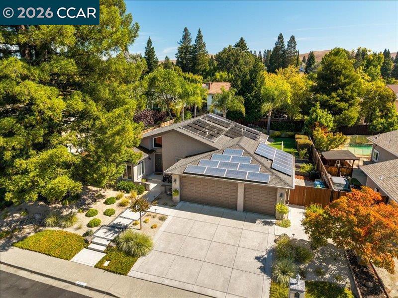 12252 Toluca Dr