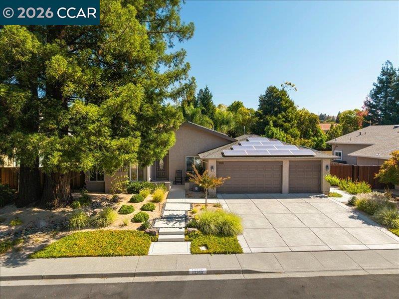 12252 Toluca Dr