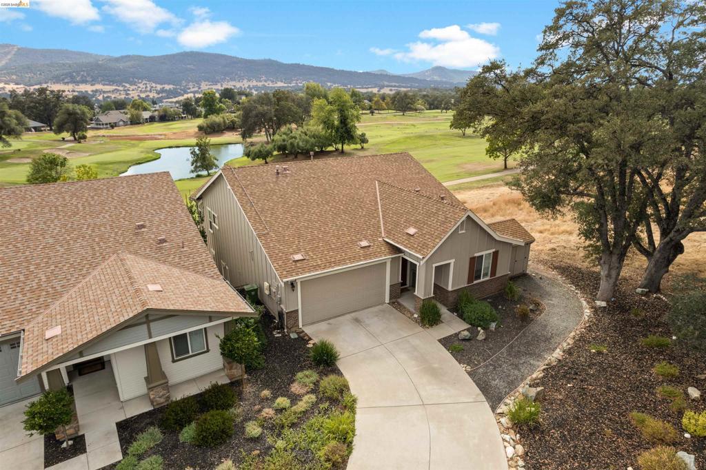 569 Spyglass Cir