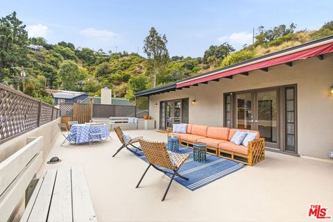 Photo of 6159 Glen Oak Street, Los Angeles, CA 90068 (MLS # 26856015)
