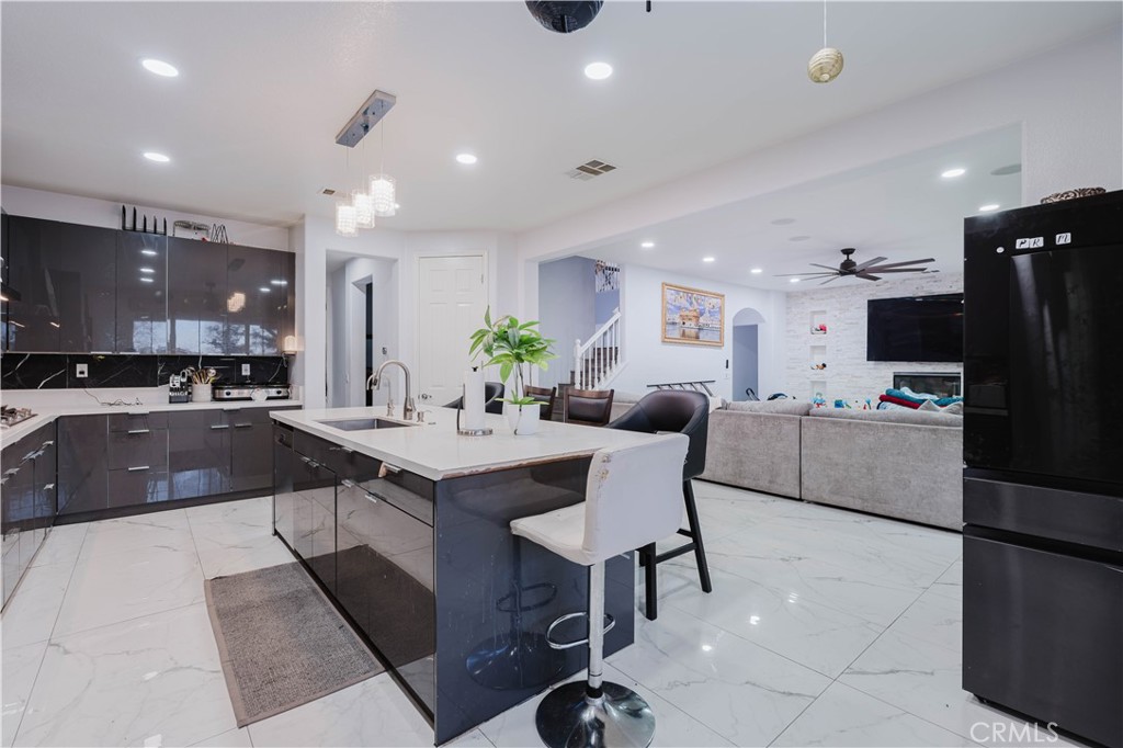 13859 Oak Leaf Way
