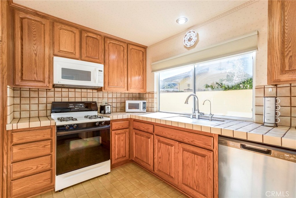 Friendly Valley (FRV) - Residential