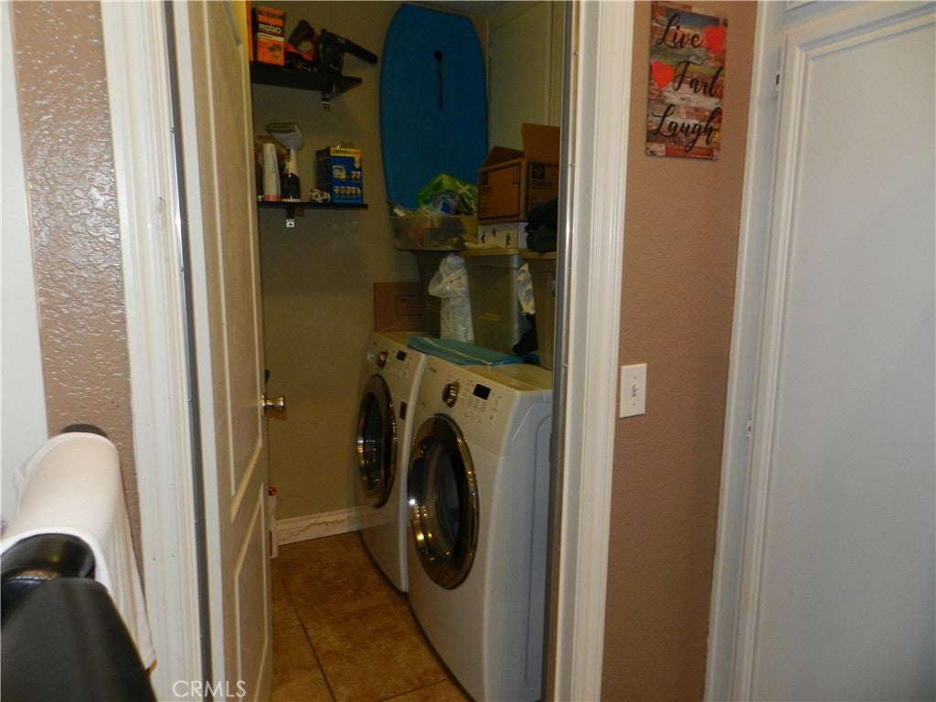 24393 Hillsdale 18