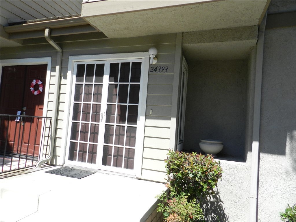 24393 Hillsdale 18