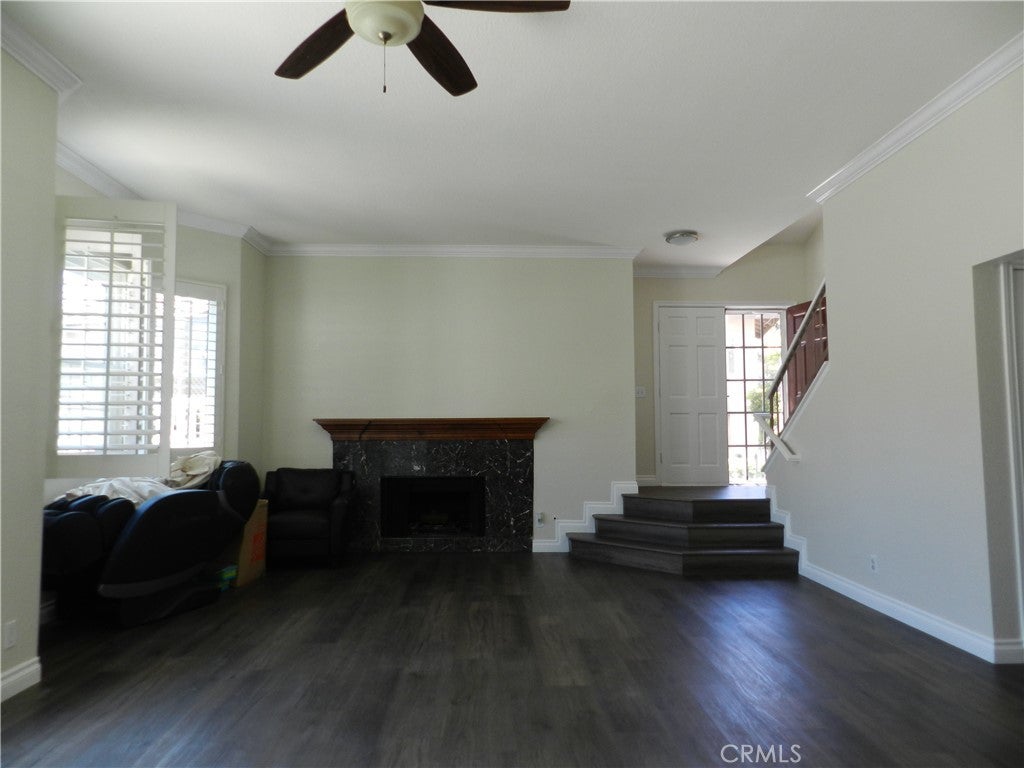 24393 Hillsdale 18